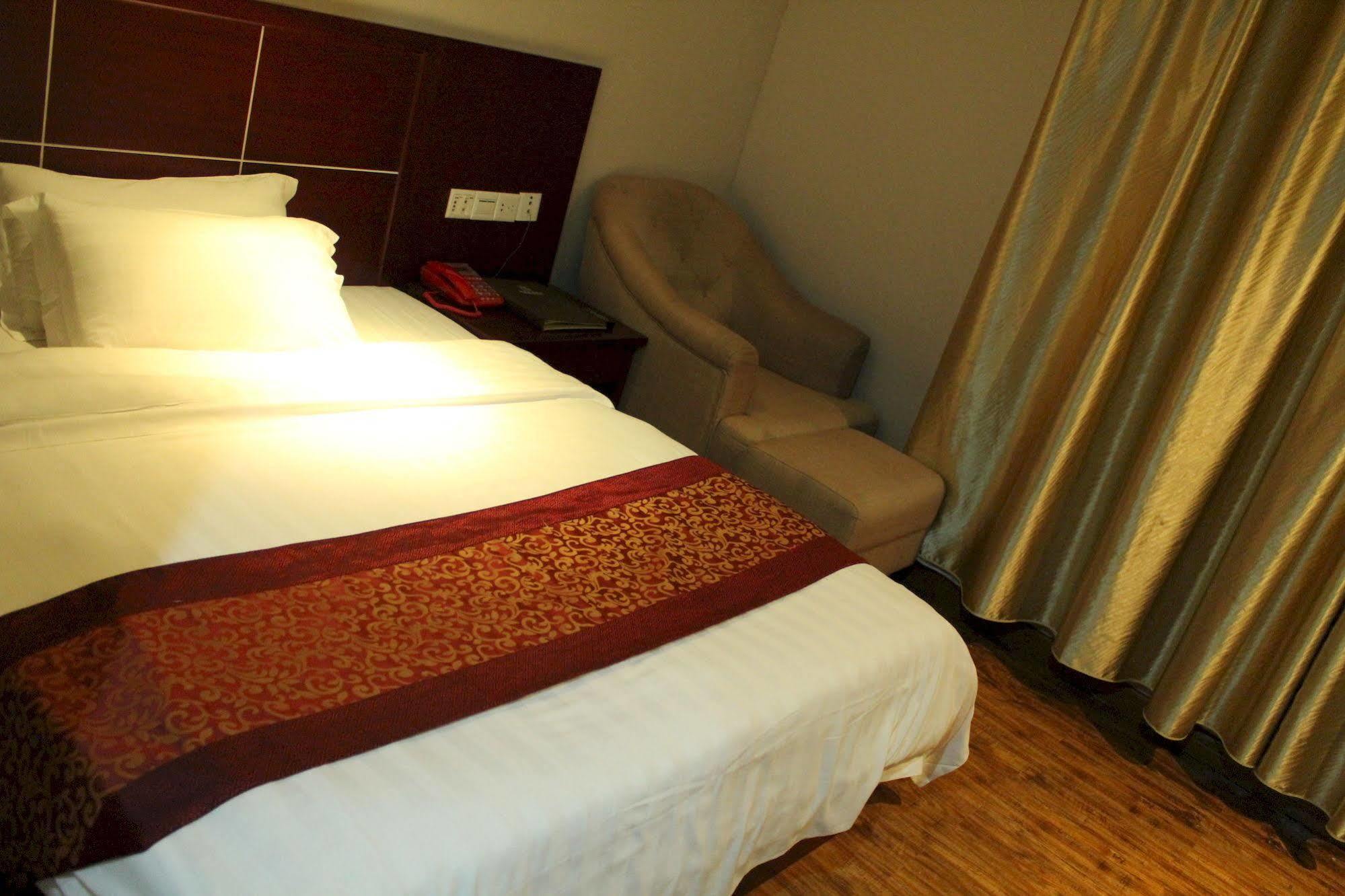 Zhongda Jindu Hotel Kanton Exterior foto